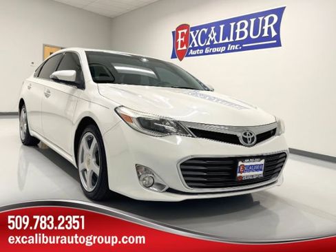 Used 2014 Toyota Avalon Limited FWD image 1