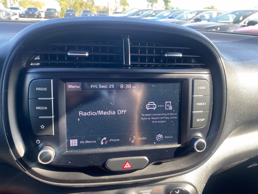 Used 2022 Kia Soul LX w/ Technology Package FWD image 16