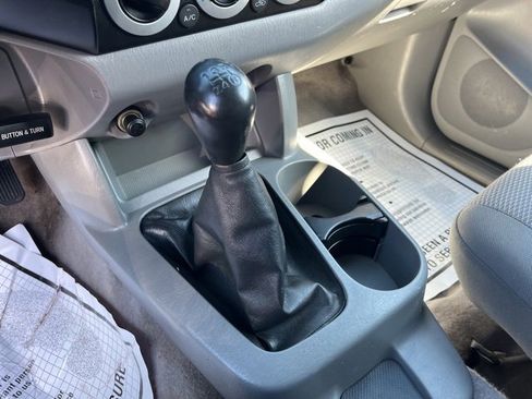 Used 2005 Toyota Tacoma 2WD Regular Cab image 17