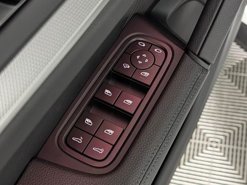 Certified 2026 Porsche Cayenne Coupe AWD/4WD image 27