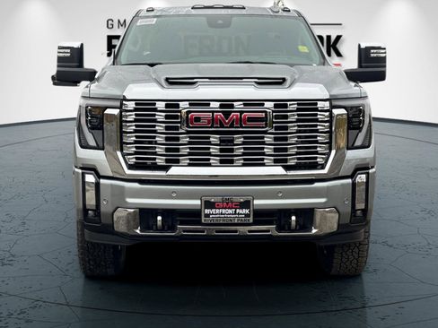 New 2026 GMC Sierra 2500 Denali w/ Denali Reserve Package image 8
