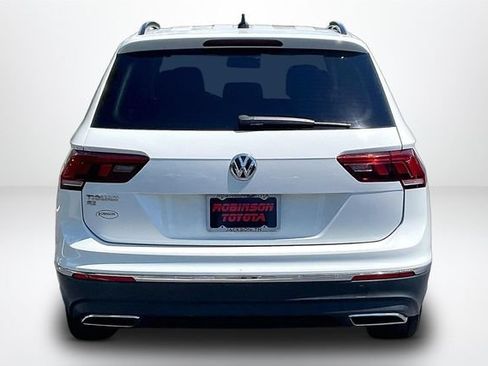 Used 2021 Volkswagen Tiguan SE FWD image 4