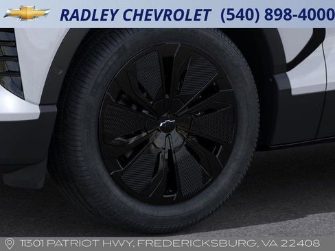 New 2026 Chevrolet Blazer EV LT image 9