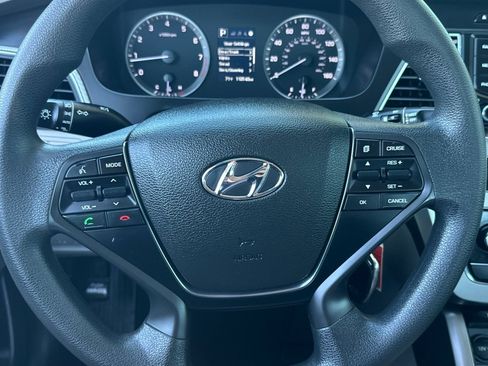 Used 2015 Hyundai Sonata SE w/ Option Group 02 FWD image 21