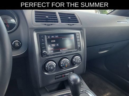 Used 2014 Dodge Challenger R/T RWD image 22