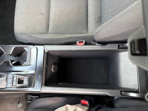 Used 2025 Toyota Camry LE FWD image 21