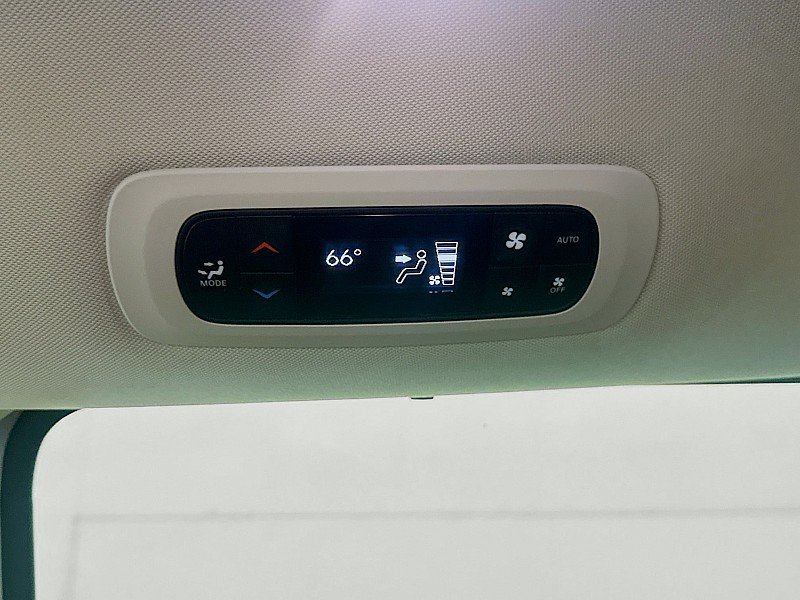 Used 2022 Chrysler Pacifica Touring-L FWD image 23
