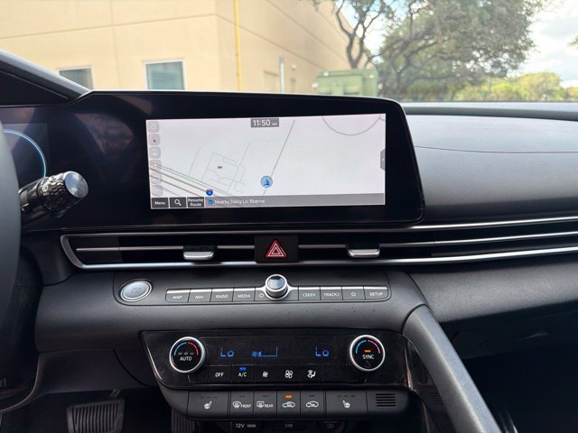 Used 2023 Hyundai Elantra SEL w/ Convenience Package FWD image 22