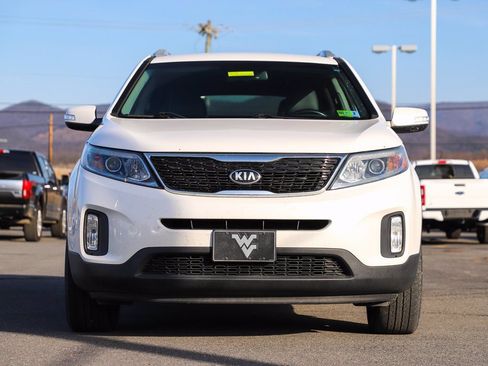 Used 2015 Kia Sorento EX AWD/4WD image 2