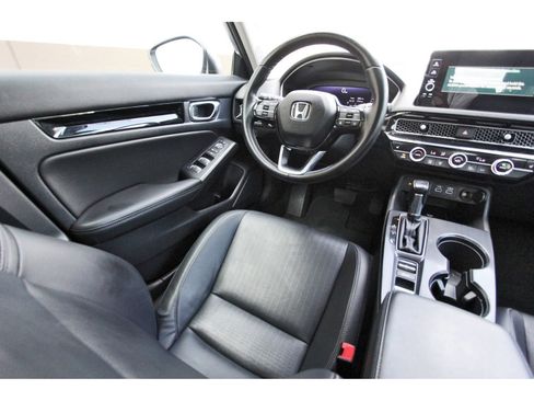 Used 2022 Honda Civic Touring image 11