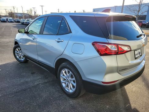 Used 2020 Chevrolet Equinox LS w/ LS Convenience Package image 6