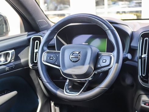 Used 2023 Volvo C40 P8 Recharge Plus AWD/4WD image 17
