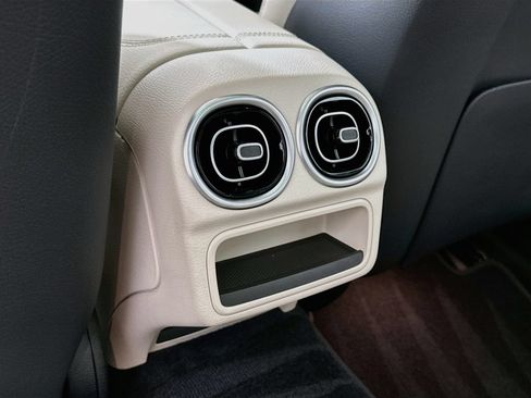 Certified 2026 Mercedes-Benz C 300 Sedan image 28