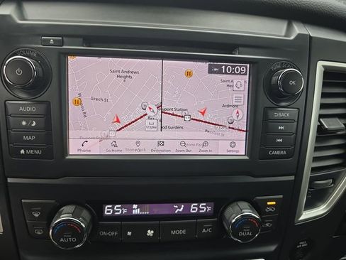 Used 2019 Nissan Titan SL w/ Midnight Edition image 31