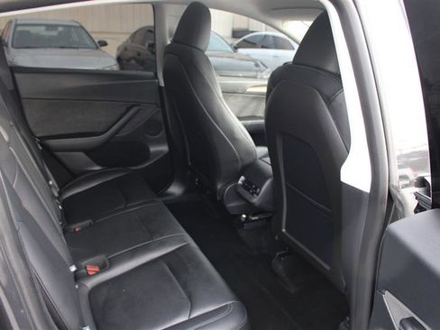 Used 2024 Tesla Model Y Long Range image 13