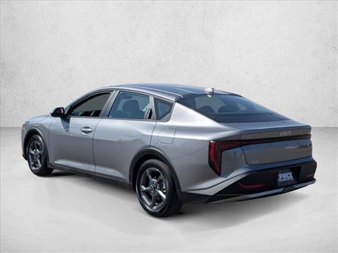 Used 2025 Kia K4 FWD image 8