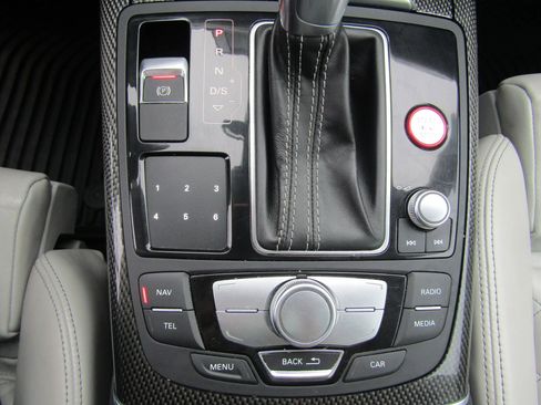 Used 2014 Audi S6 Prestige w/ Driver Assistance Package image 19