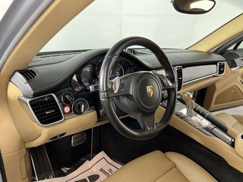 Used 2015 Porsche Panamera w/ Premium Package Plus RWD image 16