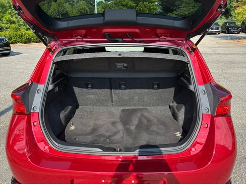 Used 2017 Toyota Corolla iM FWD image 19
