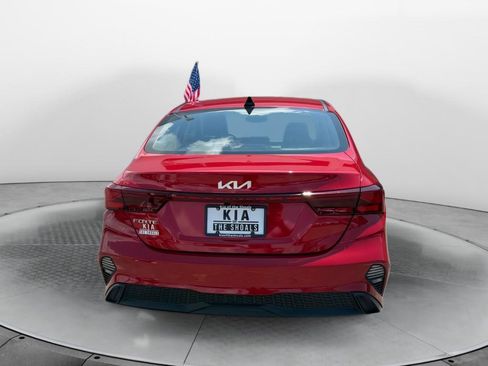 Used 2024 Kia Forte LXS w/ LXS Technology Package FWD image 4