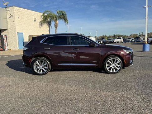 Used 2021 Buick Envision Avenir w/ Technology Package II image 2