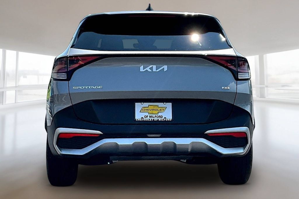Used 2023 Kia Sportage LX AWD/4WD image 5