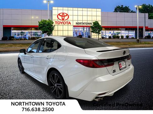 Used 2025 Toyota Camry XSE image 3