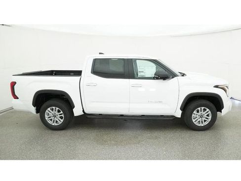 New 2026 Toyota Tundra SR5 AWD/4WD image 11