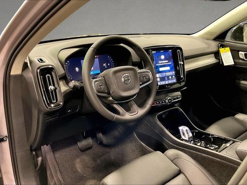 New 2026 Volvo XC40 B5 Plus w/ Protection Package Premier AWD/4WD image 7