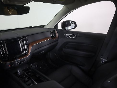 Used 2023 Volvo XC60 B5 Plus w/ Climate Package image 38