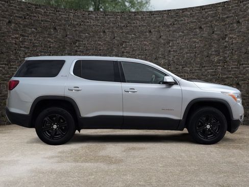 Used 2019 GMC Acadia SLE AWD/4WD image 3
