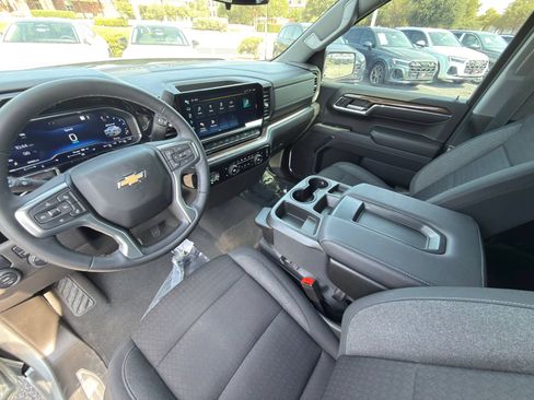 Used 2024 Chevrolet Silverado 1500 LT RWD image 20