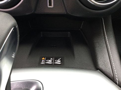 Used 2025 Chevrolet Blazer LT w/ Convenience Package image 21