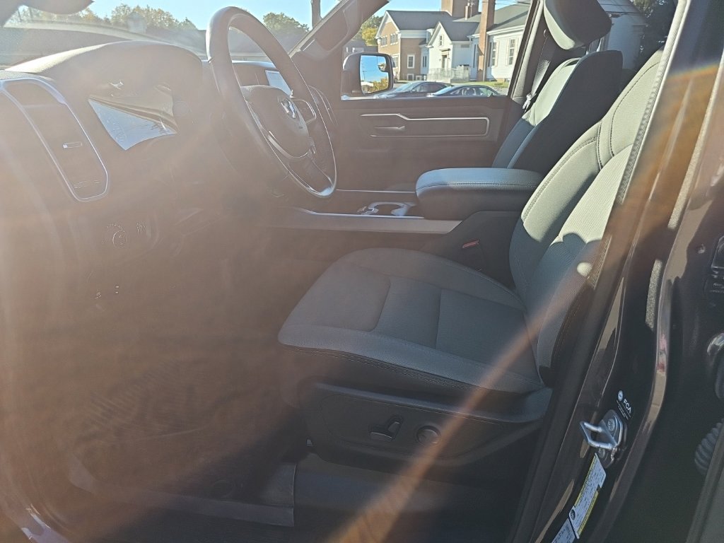 Used 2022 RAM 1500 Big Horn AWD/4WD image 17