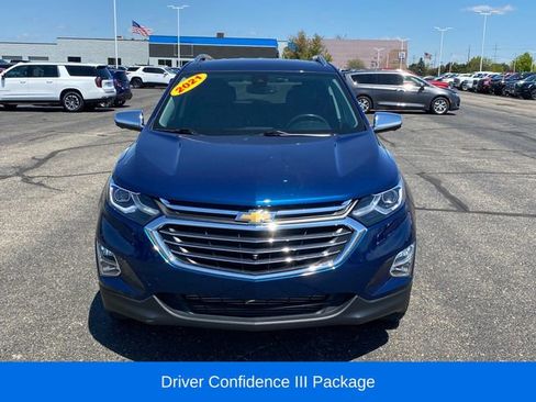 Used 2021 Chevrolet Equinox Premier AWD/4WD image 2