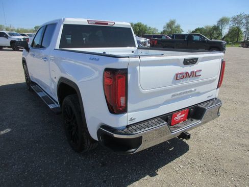 New 2026 GMC Sierra 1500 SLT w/ SLT Premium Package AWD/4WD image 9