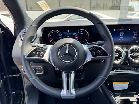 New 2025 Mercedes-Benz GLA 250 image 21