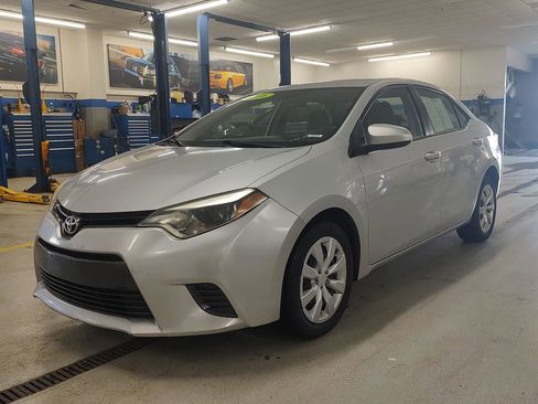 Used 2016 Toyota Corolla LE image 23