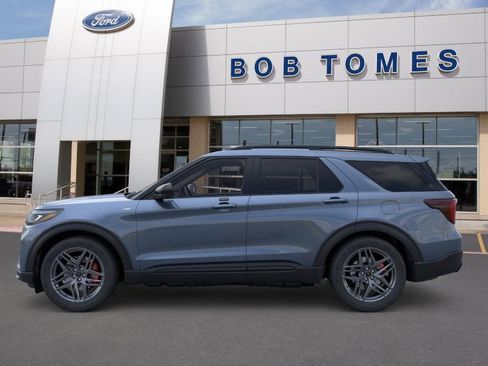 New 2026 Ford Explorer ST-Line w/ ST-Line Street Pack image 3