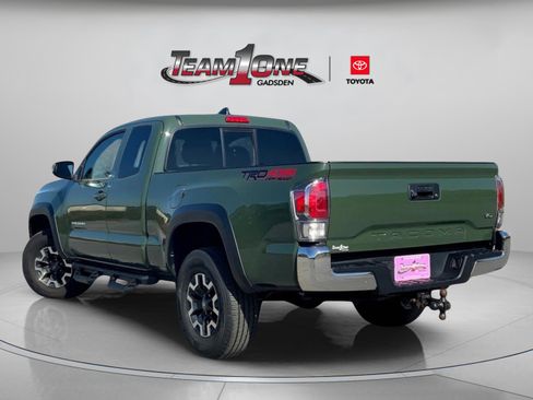 Used 2022 Toyota Tacoma TRD Off-Road image 5
