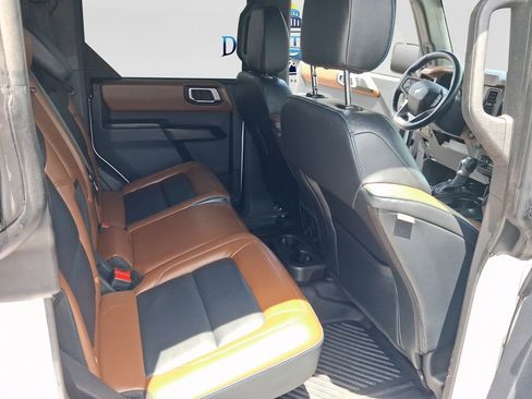 Used 2024 Ford Bronco Outer Banks AWD/4WD image 26