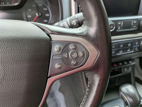 Used 2022 Chevrolet Colorado Z71 w/ Safety Package image 17