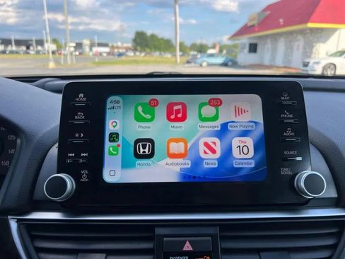 Used 2020 Honda Accord Touring image 40