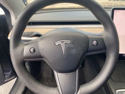 Used 2023 Tesla Model 3 Standard Range RWD image 17