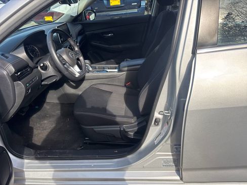 Used 2020 Nissan Sentra SV image 8