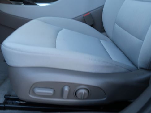 Used 2025 Chevrolet Malibu LT FWD image 16