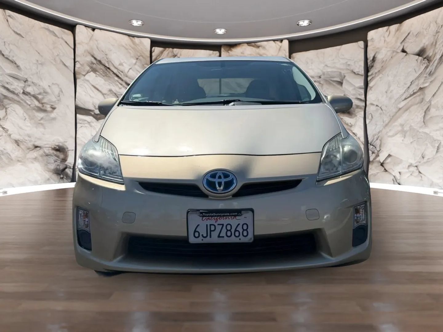 Used 2010 Toyota Prius Five FWD image 2