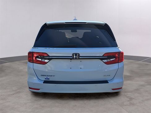Certified 2022 Honda Odyssey Elite image 5