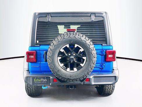 Used 2024 Jeep Wrangler Unlimited Rubicon 4xe AWD/4WD image 7
