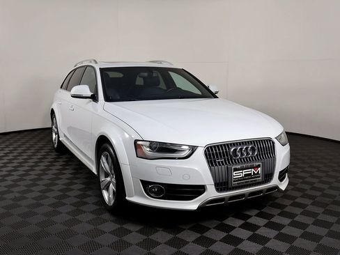 Used 2016 Audi A4 Premium Plus w/ Technology Package image 5